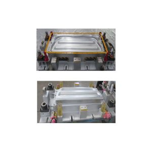 matriță pentru formarea și decuparea cuierului